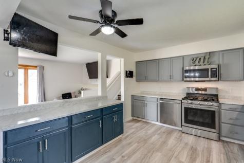 7821 W List Lane Parma OH 44130