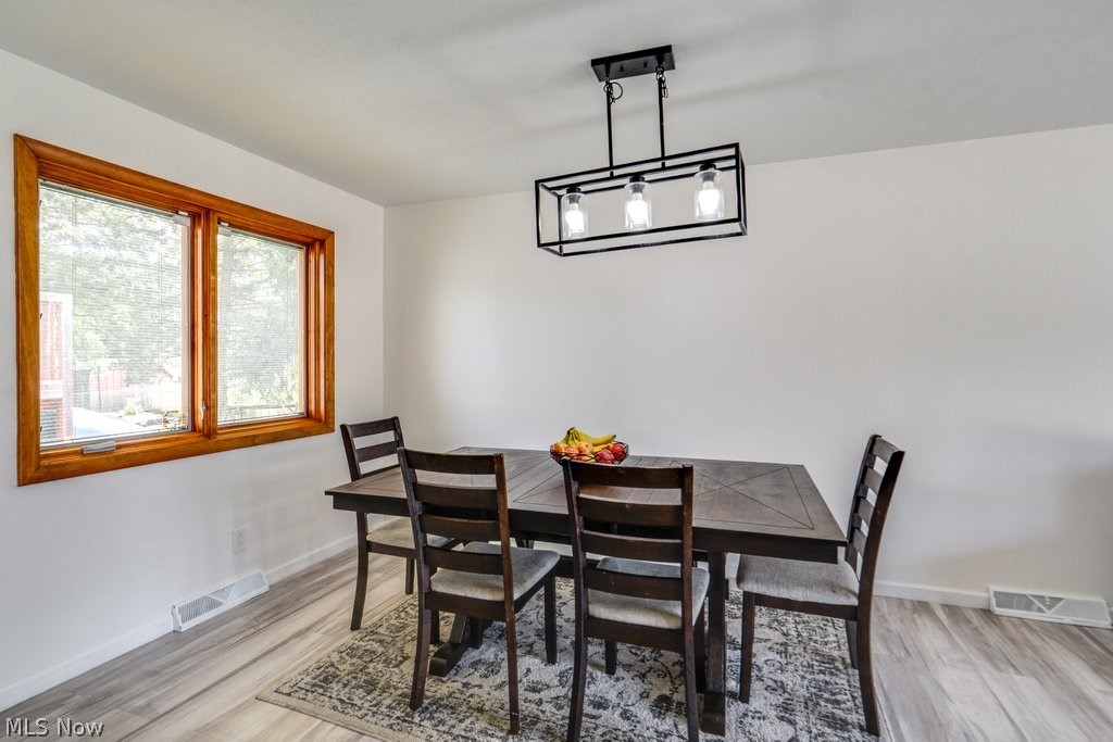 7821 W List Lane Parma OH 44130