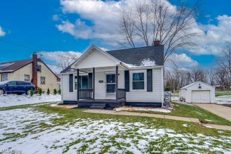 3949 Beck Avenue Louisville OH 44641