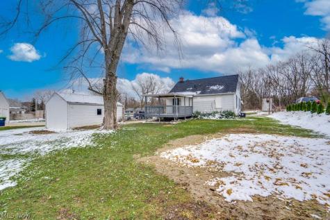 3949 Beck Avenue Louisville OH 44641