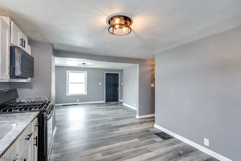 3949 Beck Avenue Louisville OH 44641