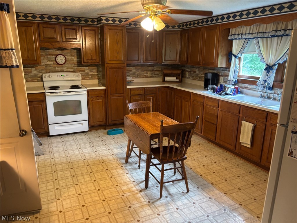 21815 Courtney Road Alliance OH 44601