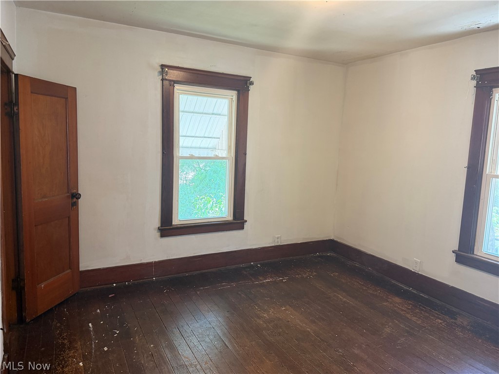 1049 W 12th Street Lorain OH 44052