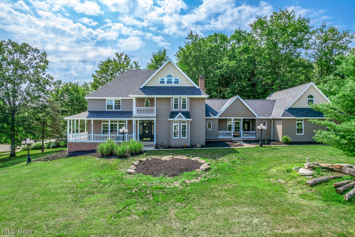 Brecksville OH, 6356 Rockledge Drive