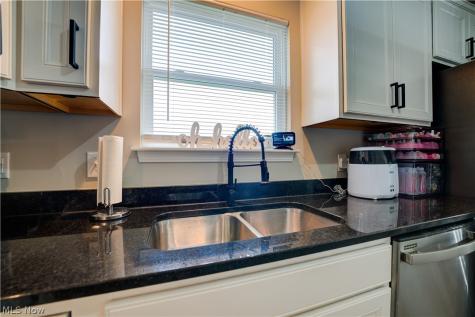 3523 Magnolia Drive Lorain OH 44053