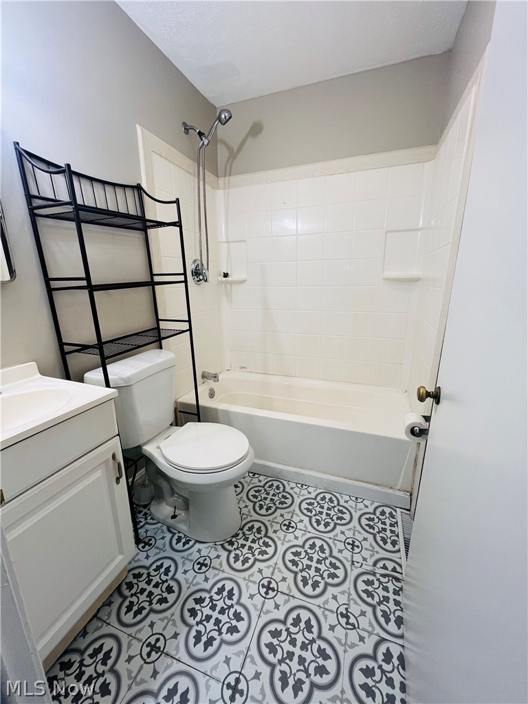1263 Oxford Drive Madison OH 44057
