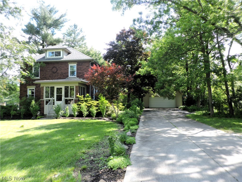 955 N Portage Path Akron OH 44313