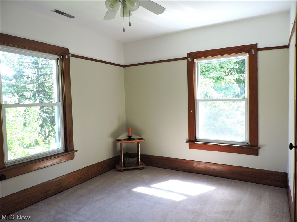 955 N Portage Path Akron OH 44313