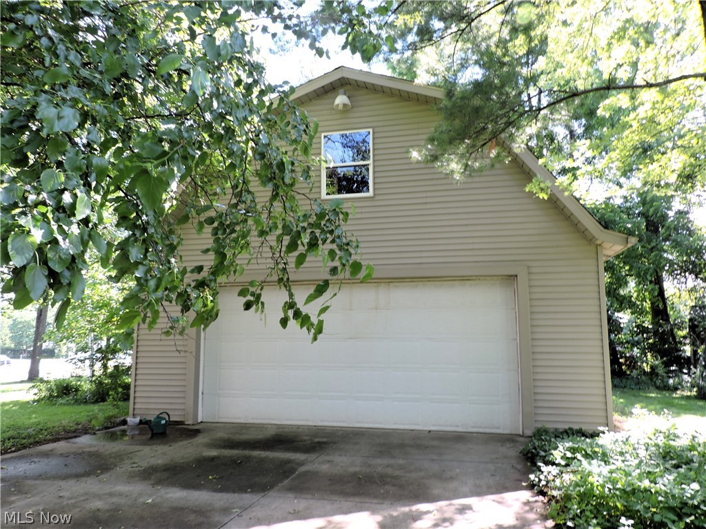 955 N Portage Path Akron OH 44313