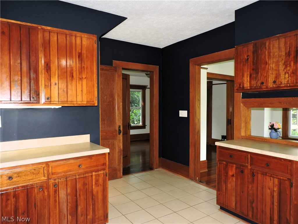 955 N Portage Path Akron OH 44313