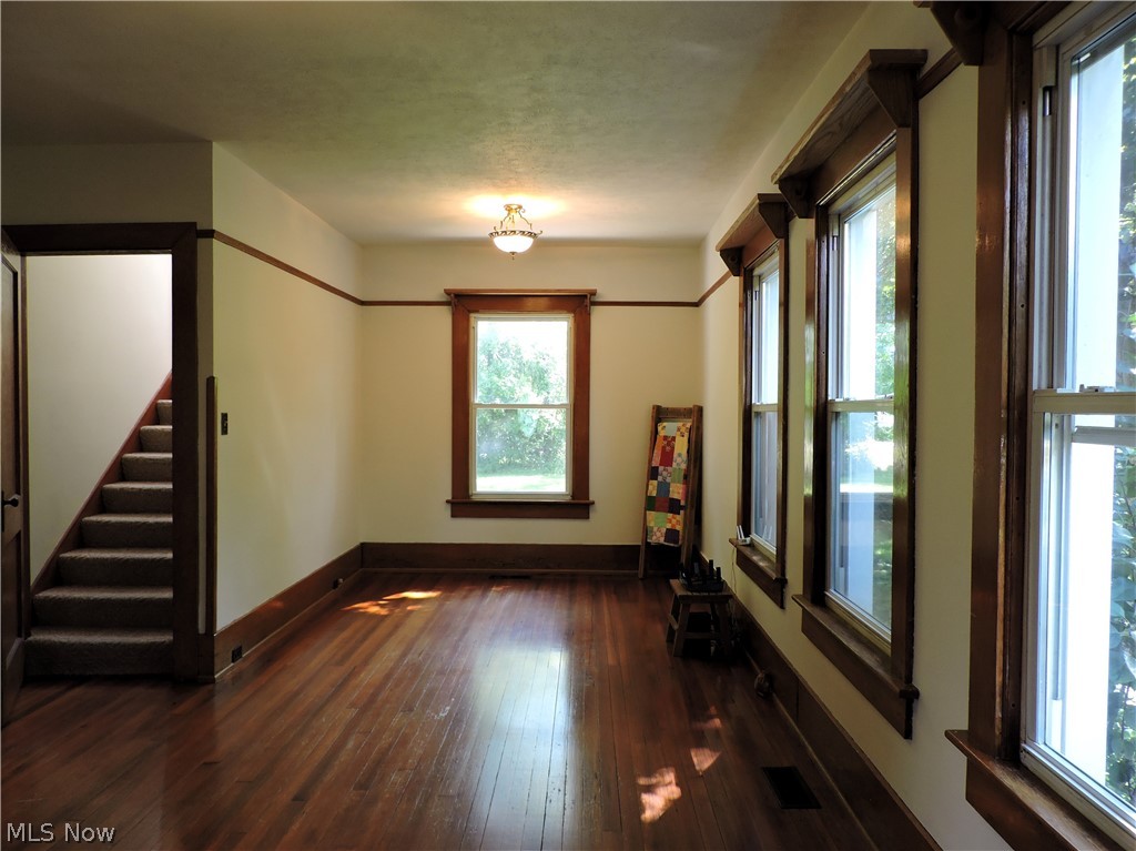955 N Portage Path Akron OH 44313