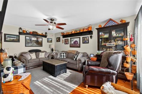 555 Standish Street NW Massillon OH 44647