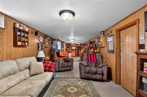 555 Standish Street NW Massillon OH 44647