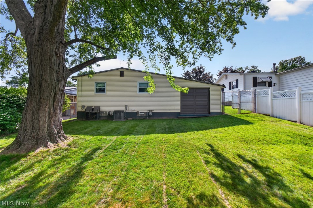 555 Standish Street NW Massillon OH 44647