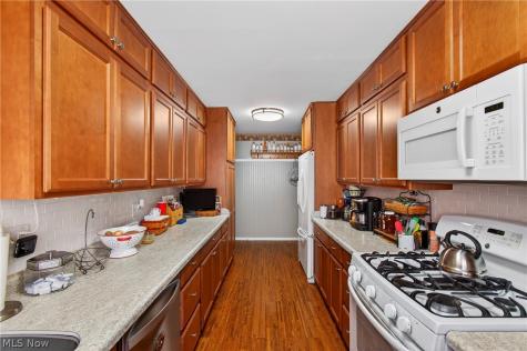 555 Standish Street NW Massillon OH 44647