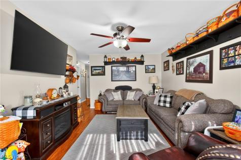 555 Standish Street NW Massillon OH 44647