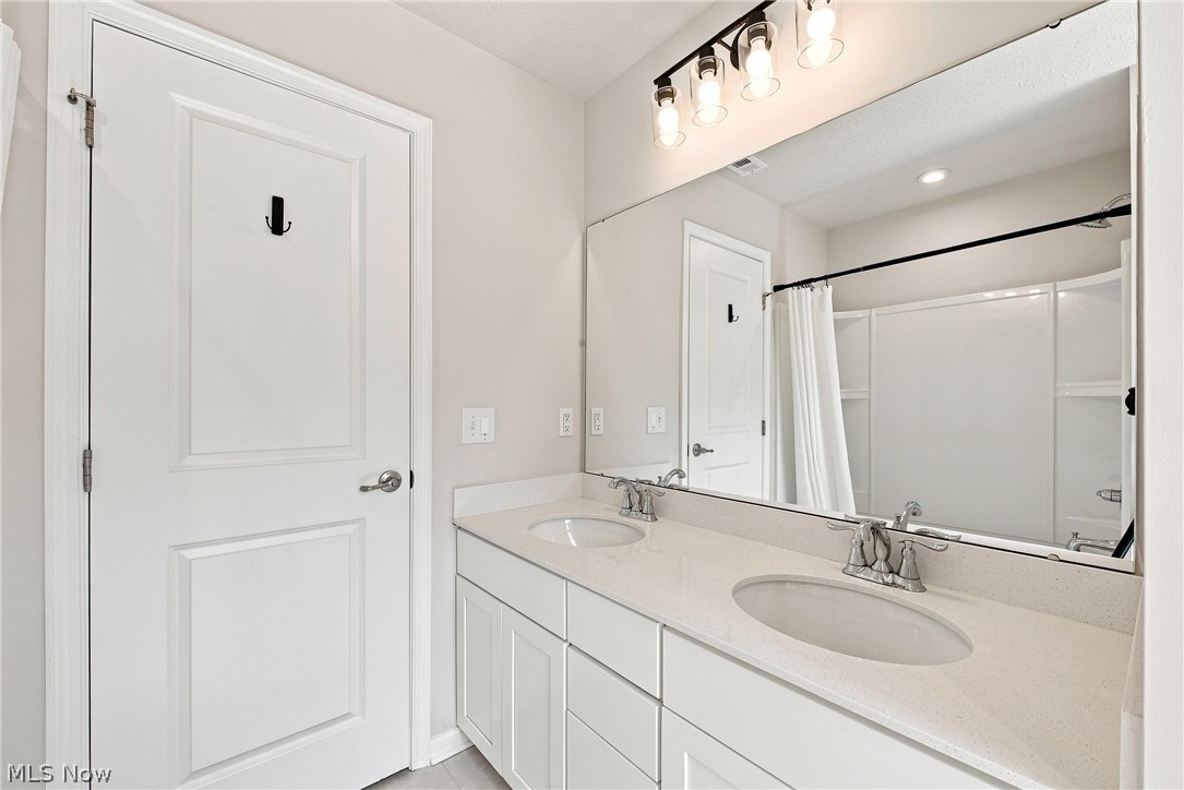 35524 Crystal Creek Court Grafton OH 44044