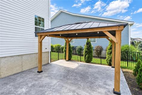 35524 Crystal Creek Court Grafton OH 44044