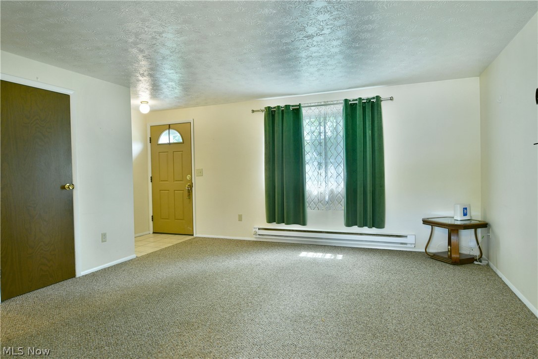 2543 Walnut Street Girard OH 44420