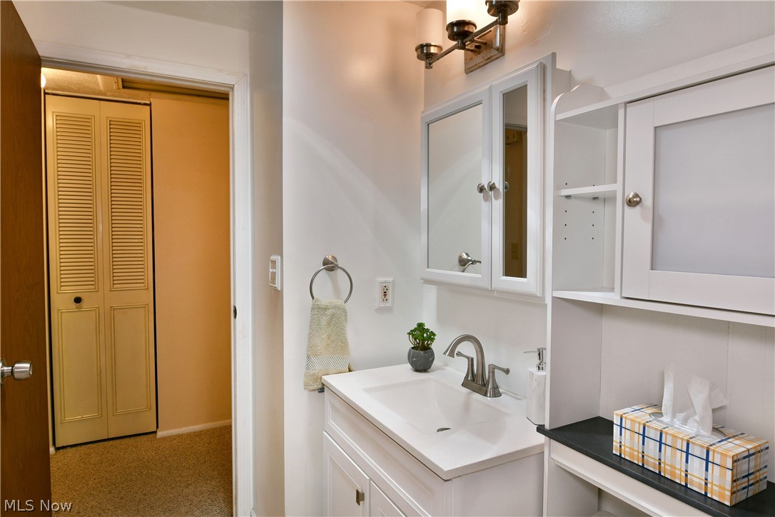 2543 Walnut Street Girard OH 44420