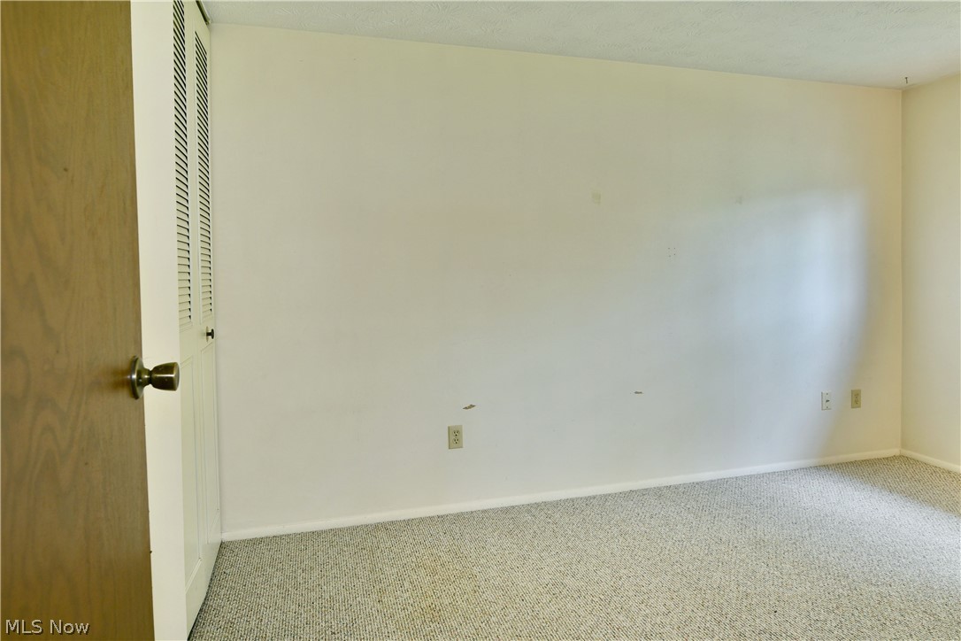 2543 Walnut Street Girard OH 44420