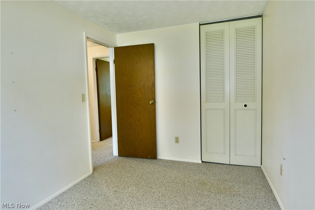 2543 Walnut Street Girard OH 44420