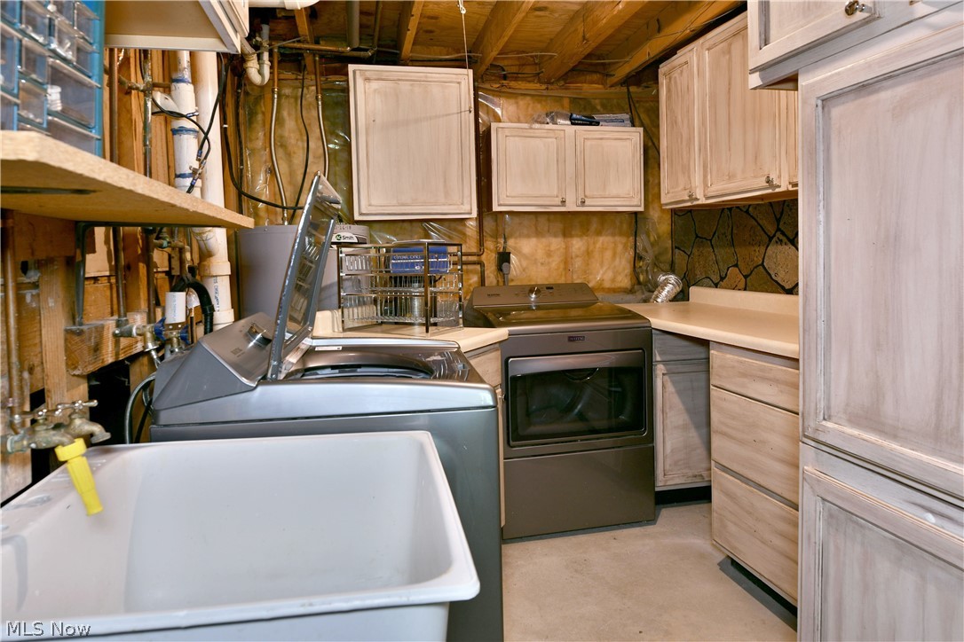 2543 Walnut Street Girard OH 44420