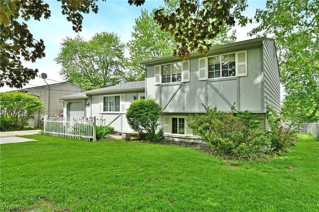 2543 Walnut Street Girard OH 44420