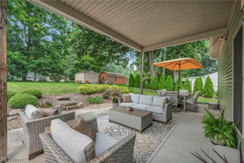 364 31st Street SW Barberton OH 44203