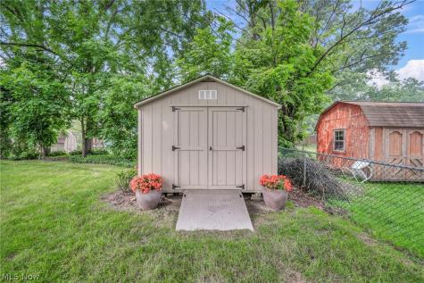364 31st Street SW Barberton OH 44203