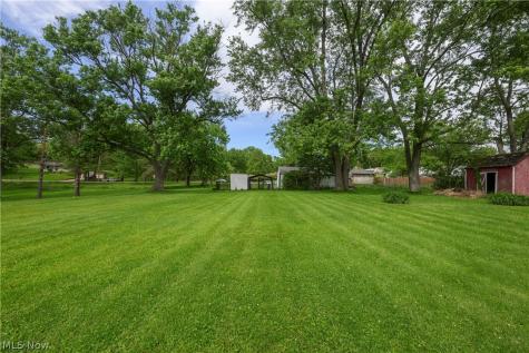 5185 Richville Drive SW Navarre OH 44662