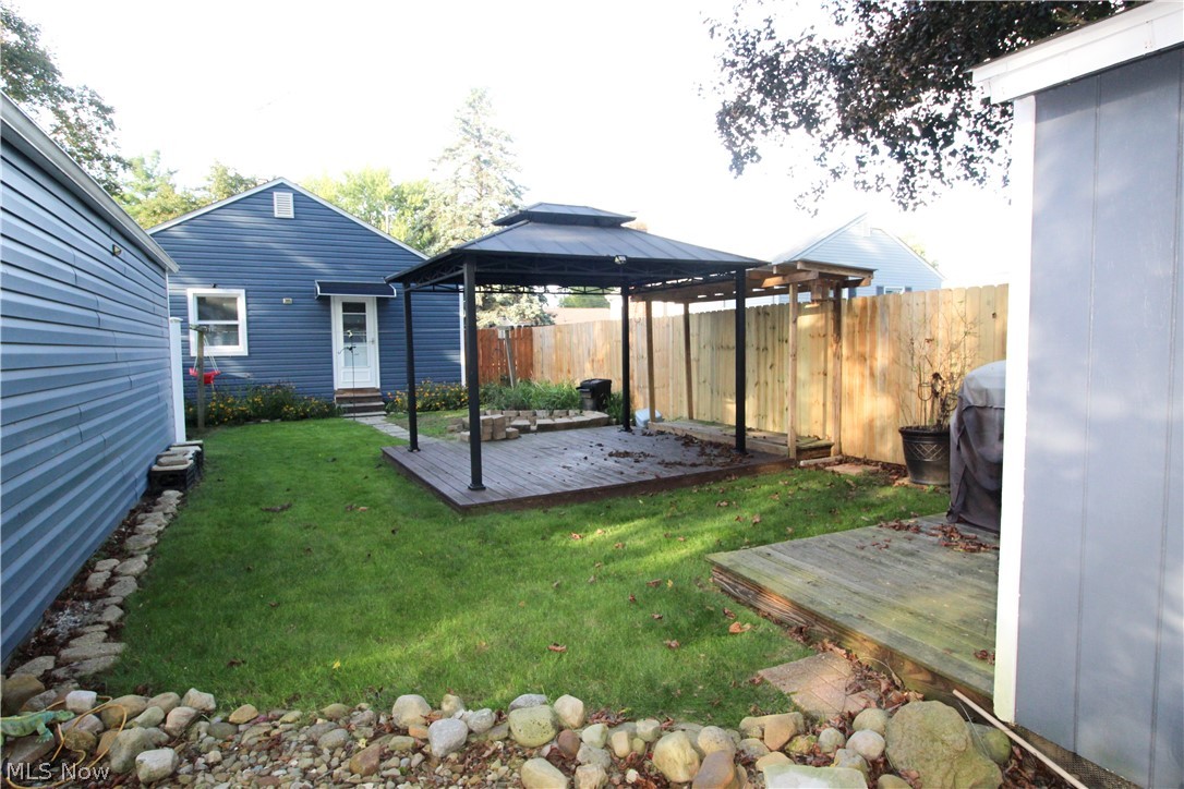 2476 Albrecht Avenue Akron OH 44312