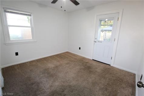 2476 Albrecht Avenue Akron OH 44312