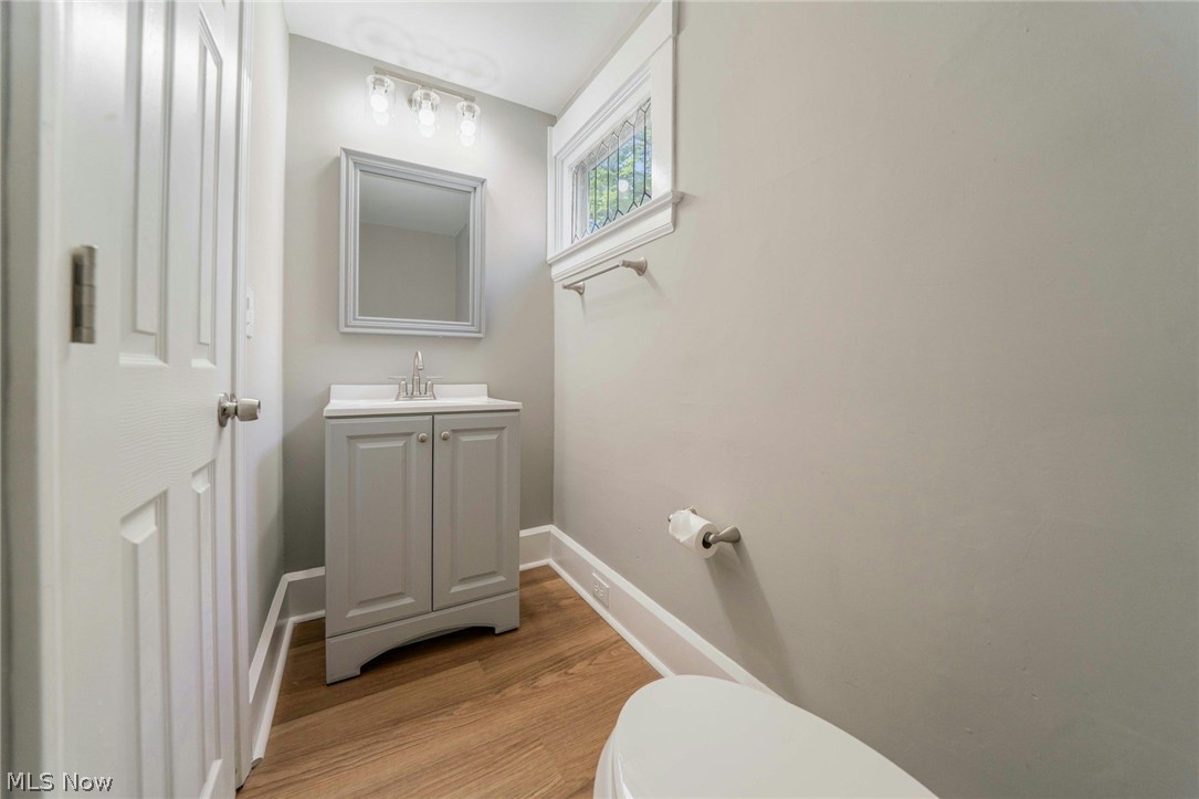 2216 Roanoke Avenue Cleveland OH 44109