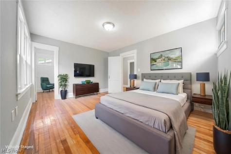 2216 Roanoke Avenue Cleveland OH 44109