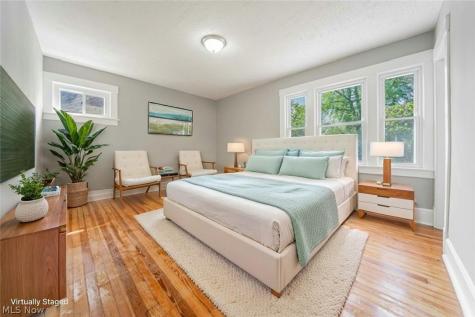 2216 Roanoke Avenue Cleveland OH 44109