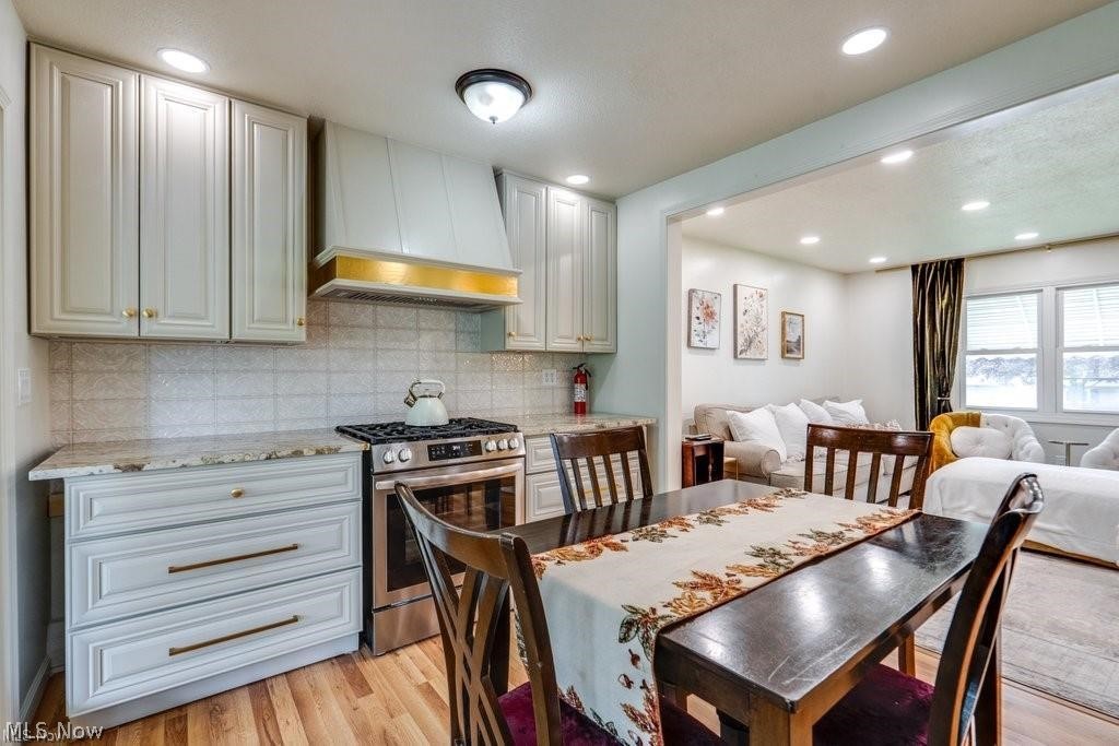 371 Washington Circle Oberlin OH 44074