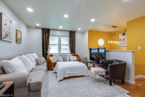 371 Washington Circle Oberlin OH 44074