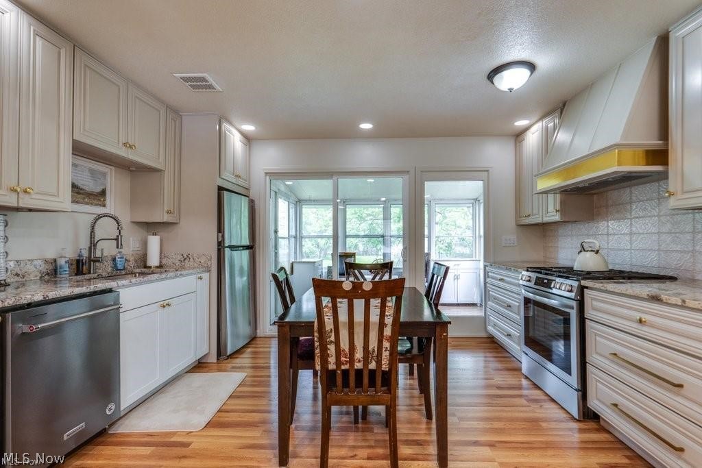 371 Washington Circle Oberlin OH 44074