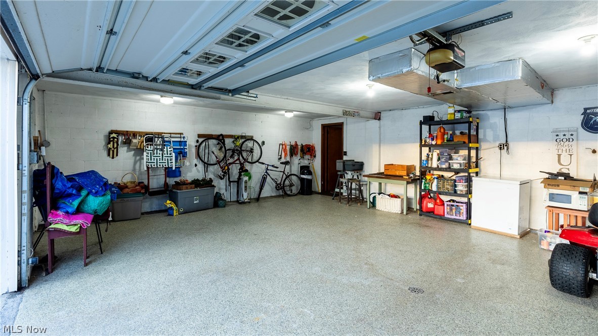 3720 Carl Street NW Uniontown OH 44685
