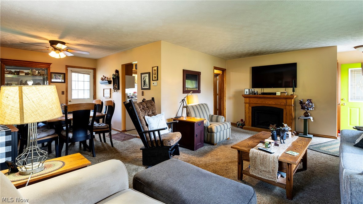 3720 Carl Street NW Uniontown OH 44685