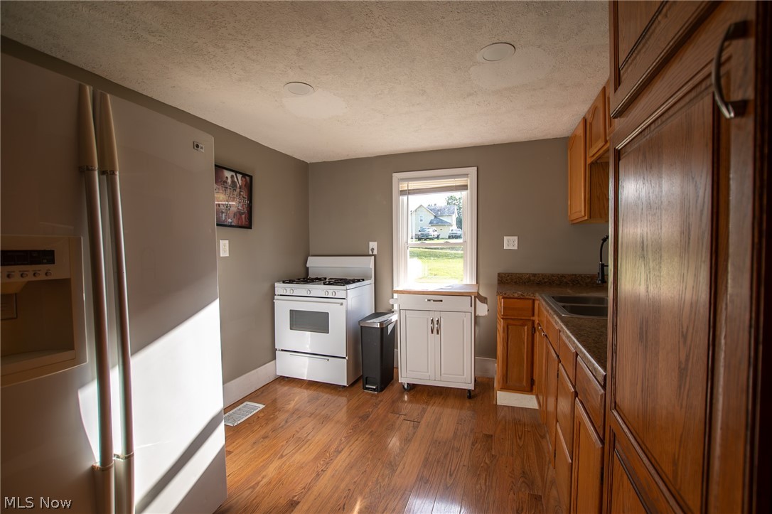 302 3rd Avenue SE Beach City OH 44608