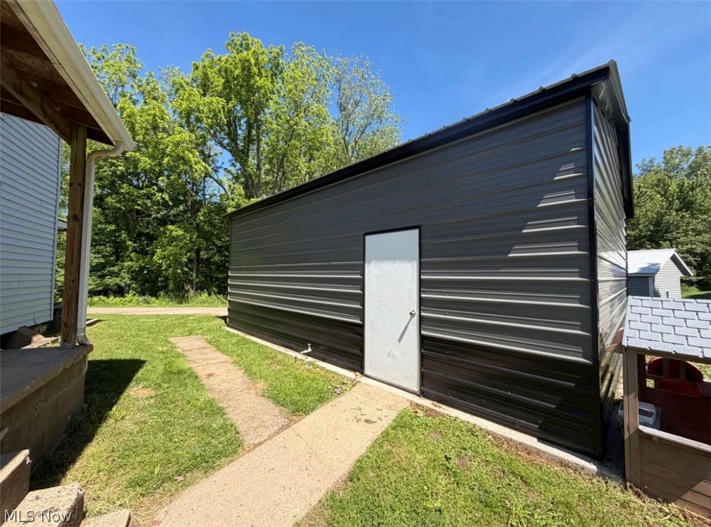 302 3rd Avenue SE Beach City OH 44608