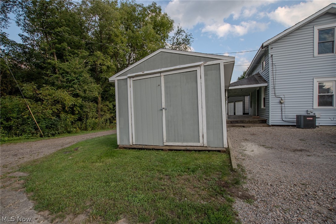 302 3rd Avenue SE Beach City OH 44608
