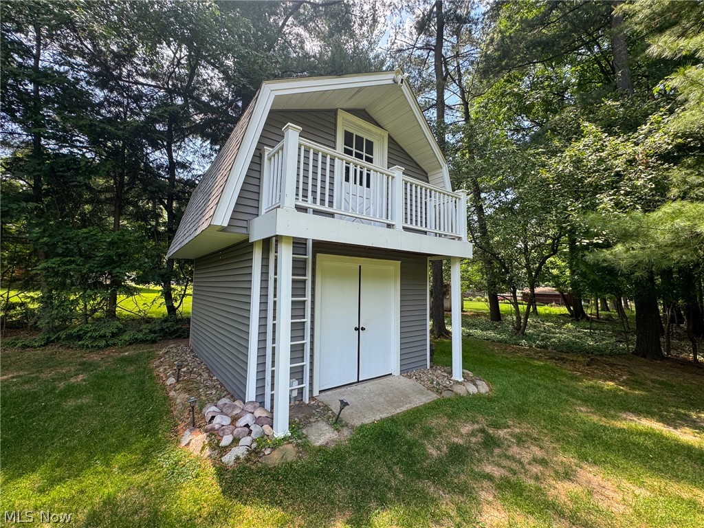 835 Crestview Drive Youngstown OH 44512