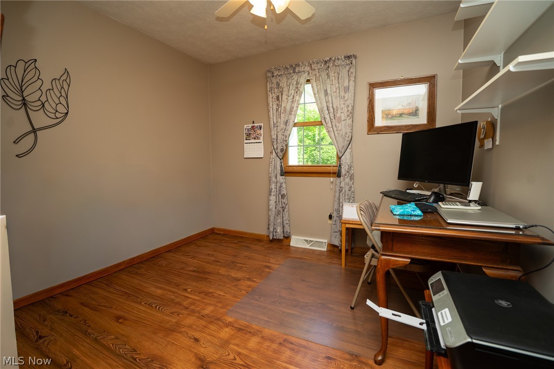 835 Crestview Drive Youngstown OH 44512