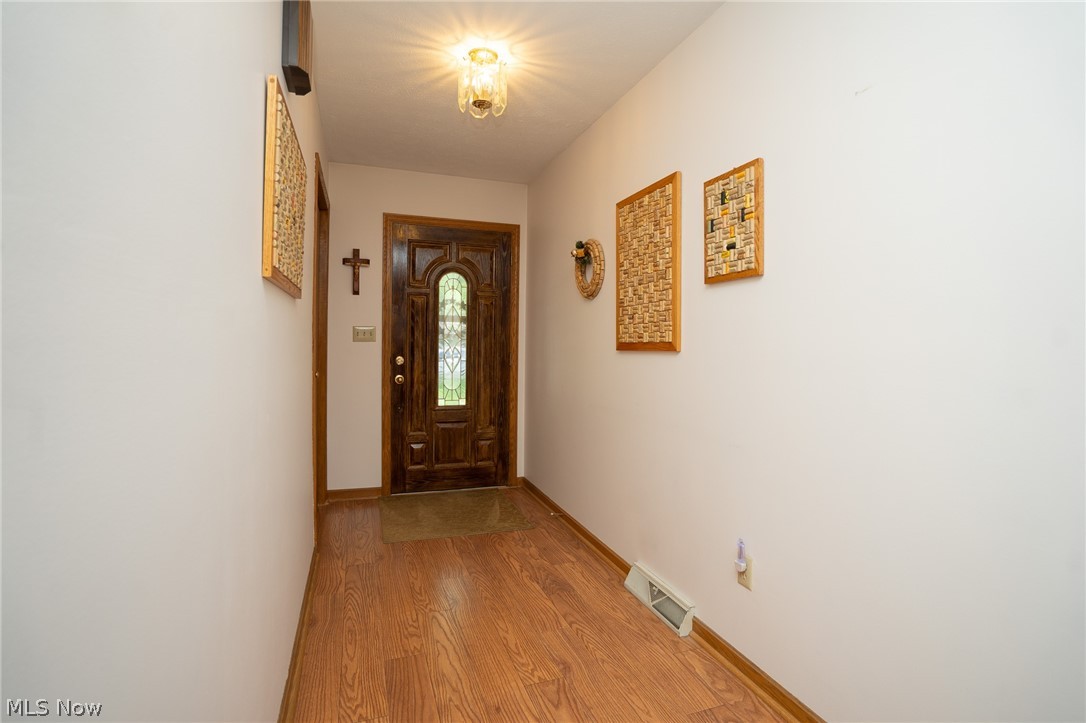 835 Crestview Drive Youngstown OH 44512