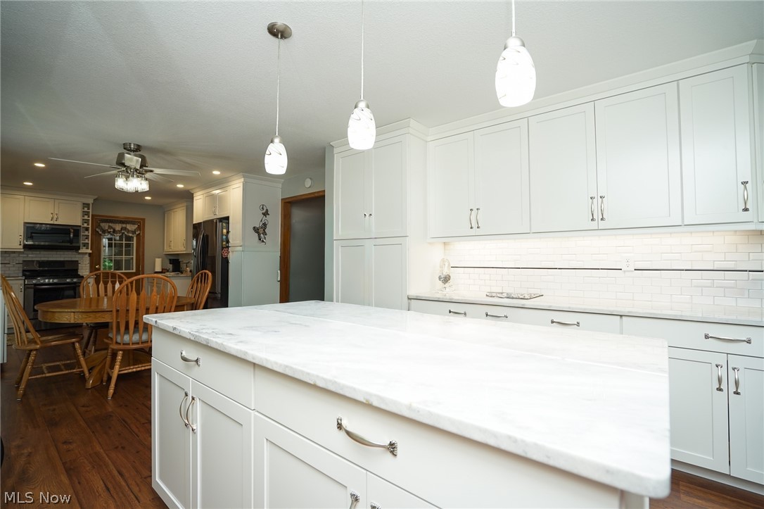 835 Crestview Drive Youngstown OH 44512