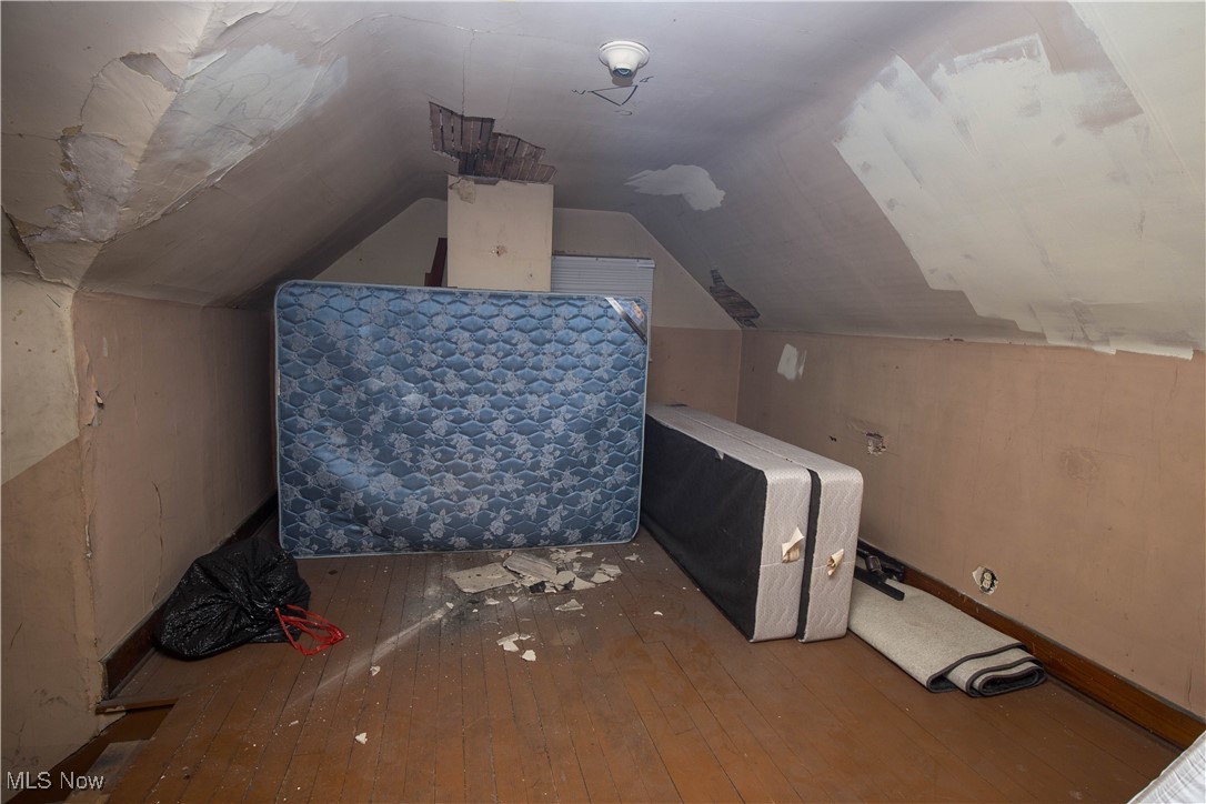 1442 Hillside Terrace Akron OH 44305