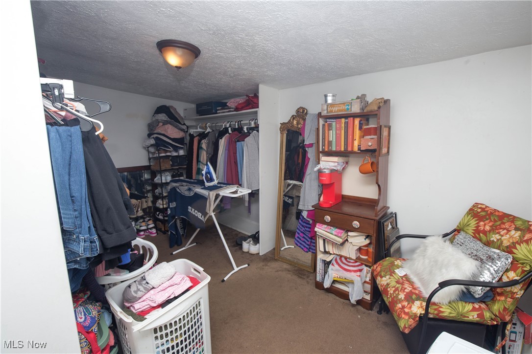 1442 Hillside Terrace Akron OH 44305